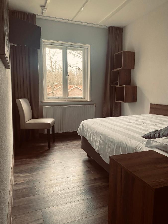Hotel Kasteel De Essenburgh Hierden Kültér fotó