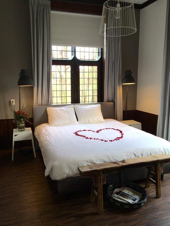 Hotel Kasteel De Essenburgh Hierden Kültér fotó